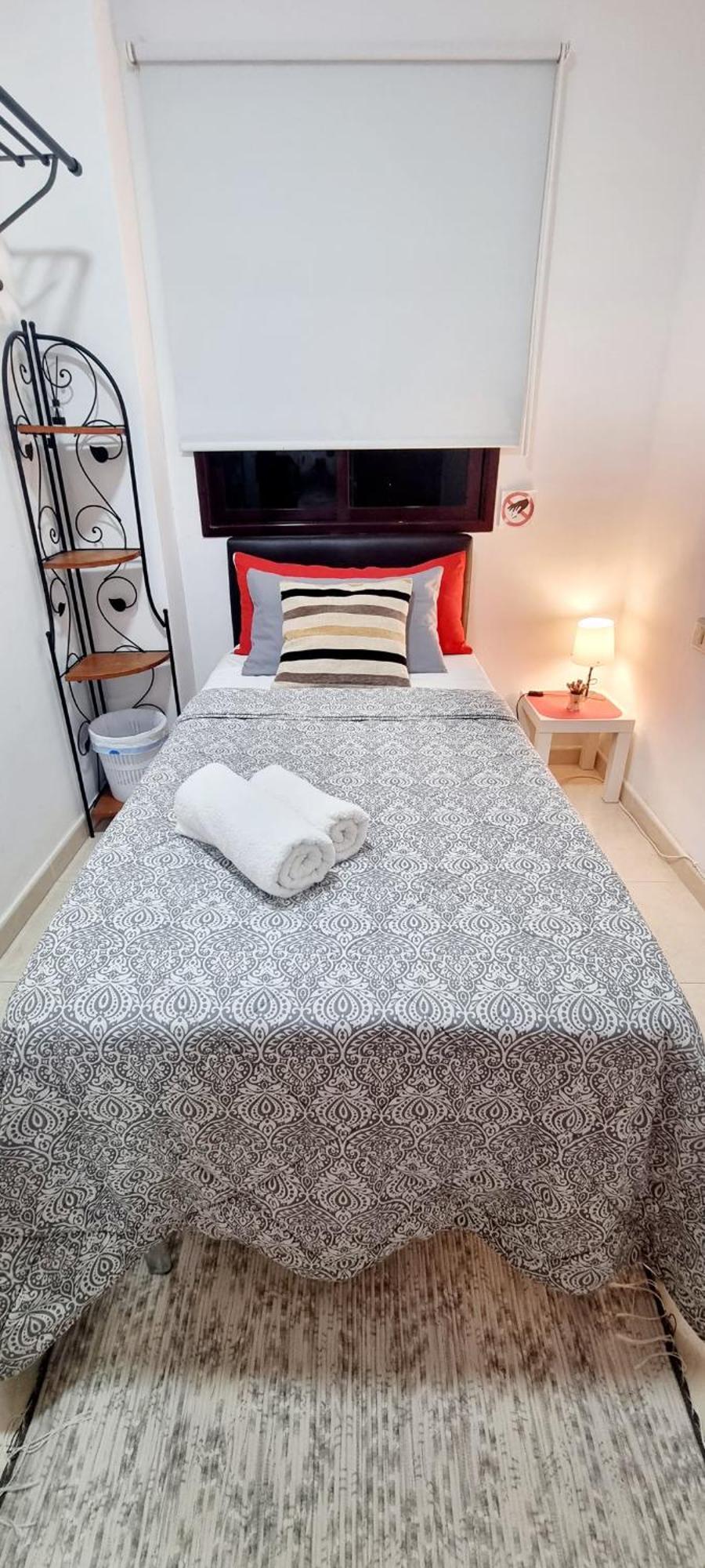 Almar We Go! Habitaciones Privadas En Alcala - Private Rooms - Pieces Privees - In Shared Apartment Eksteriør bilde