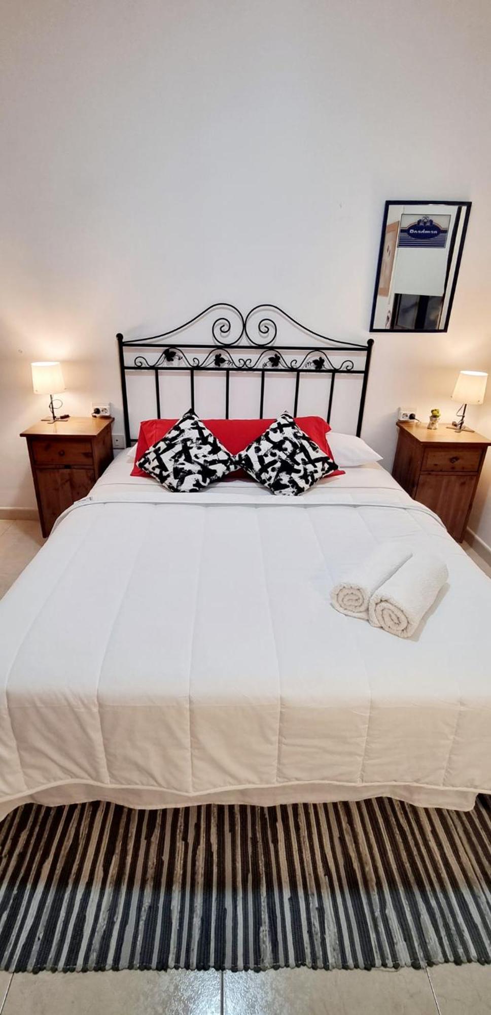 Almar We Go! Habitaciones Privadas En Alcala - Private Rooms - Pieces Privees - In Shared Apartment Eksteriør bilde